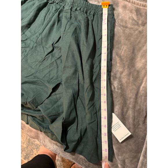 NWT Universal Standard Green Shorts Pockets Lightweight 6” Inseam Elastic SZ 4XL - Picture 4 of 6